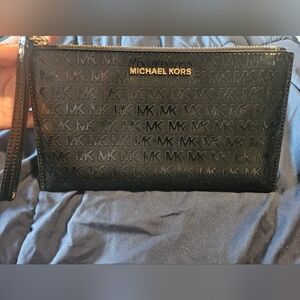 Michael Kors Patent Wristlet